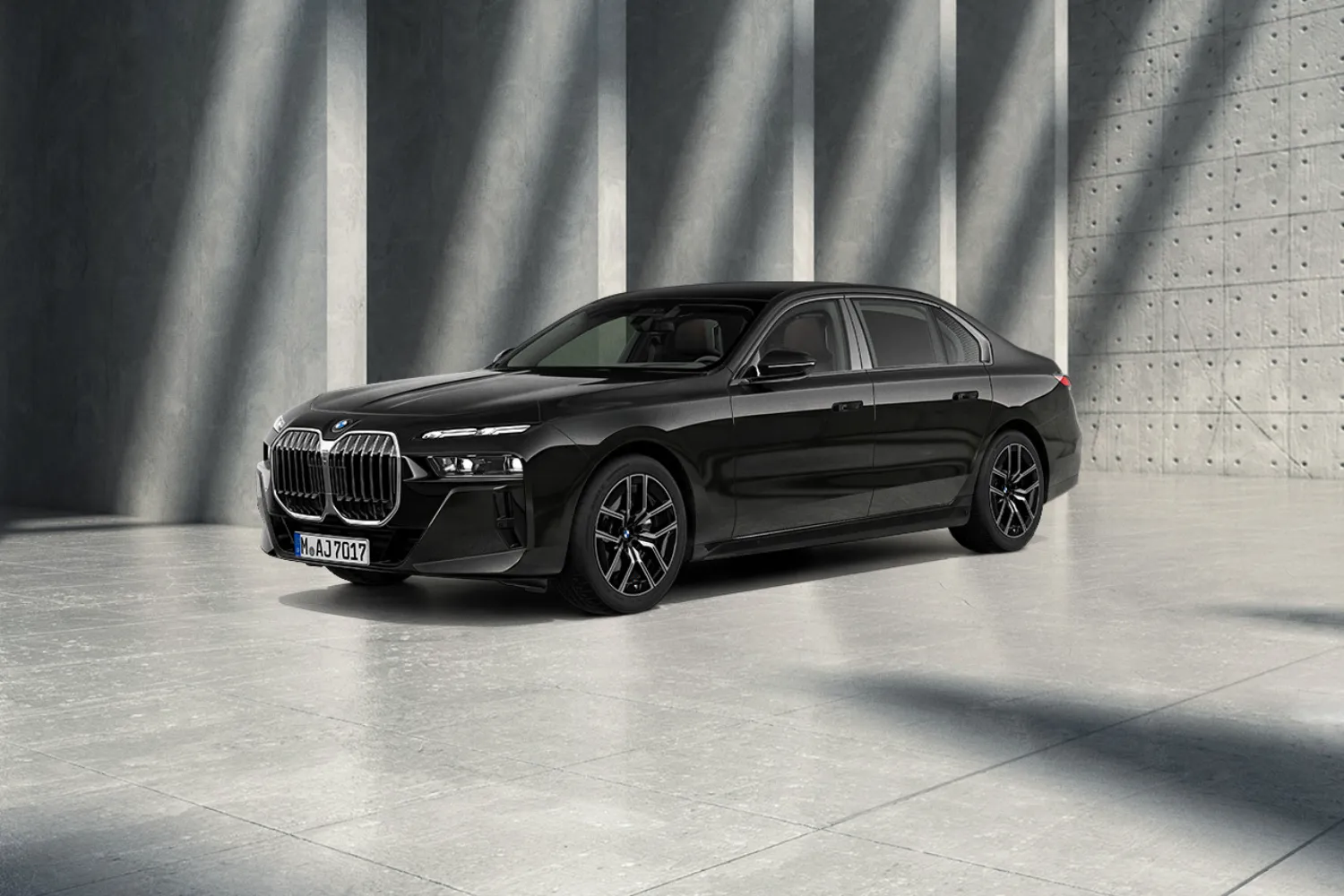 BMW 코리아, 블랙 하이글로스 소재로 존재감 높인 BMW 7시리즈 ‘블랙 트림’ 두 모델 새로 내놓아